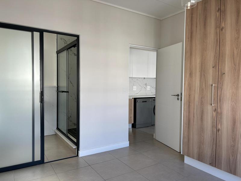 To Let 1 Bedroom Property for Rent in Sandown Western Cape